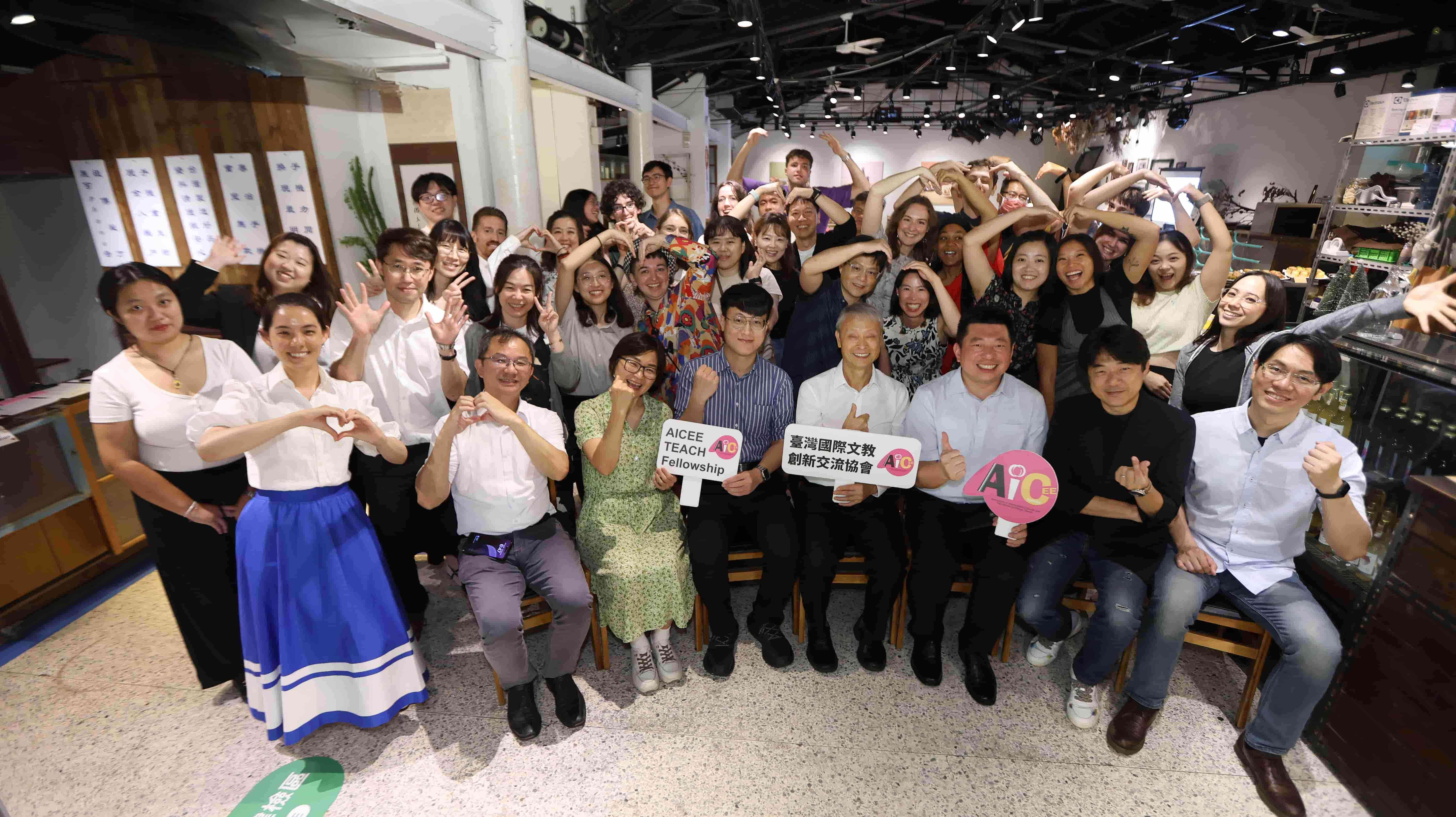 2025 Teach 感恩餐會大合照 修